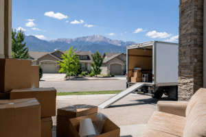 how to choose a moving company in Colorado Springs